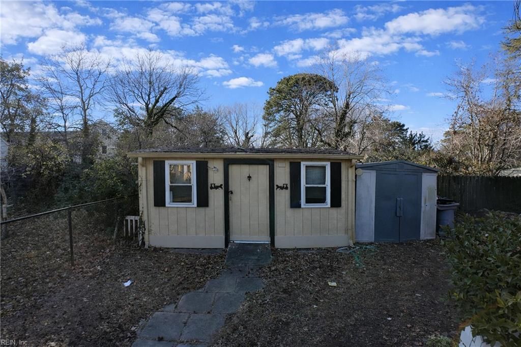 Photo of 55 Calhoun Street, Hampton, VA 23669 (MLS # 10626781)