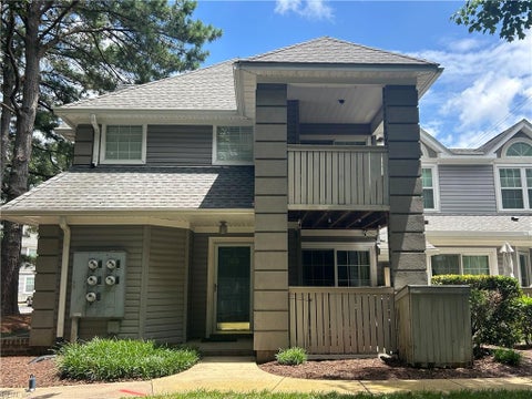 Photo of 1012 Rue Marseille, Chesapeake, VA 23320 (MLS # 10645413)