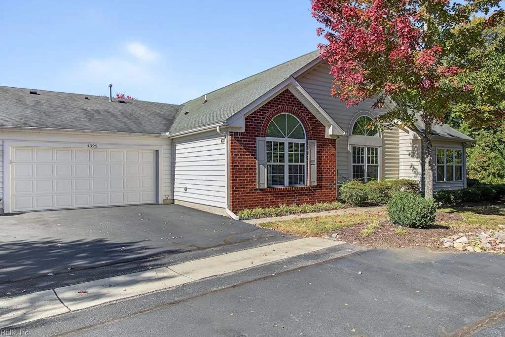 4322 Creek View