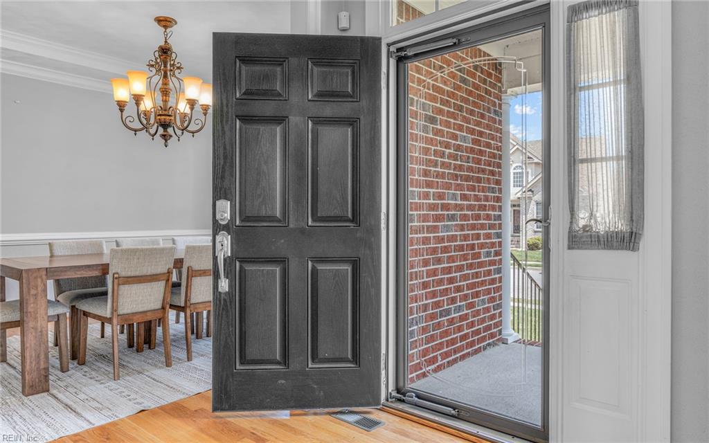 120 Niblick CIR