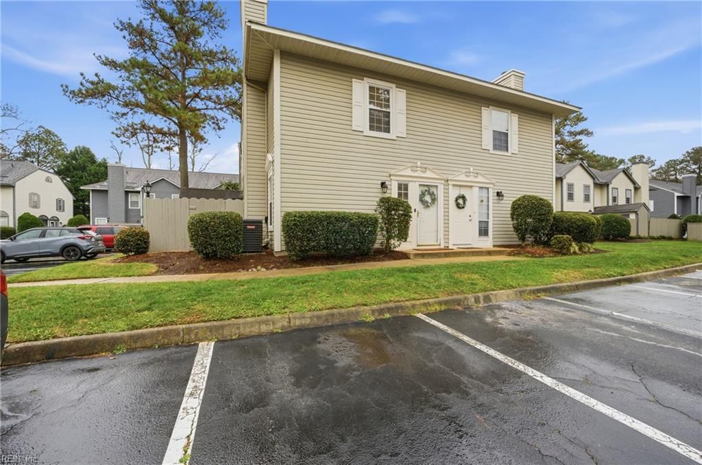 Photo of 2329 Cretan Court, Virginia Beach, VA 23454 (MLS # 10612835)