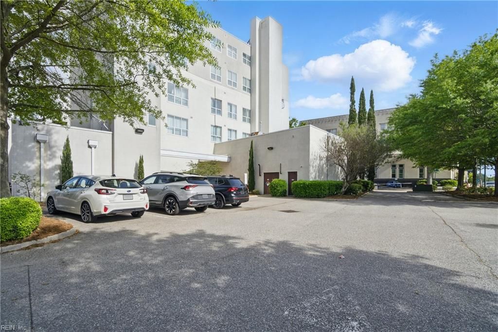 Photo of 500 Granby Street #4D, Norfolk, VA 23510 (MLS # 10595398)