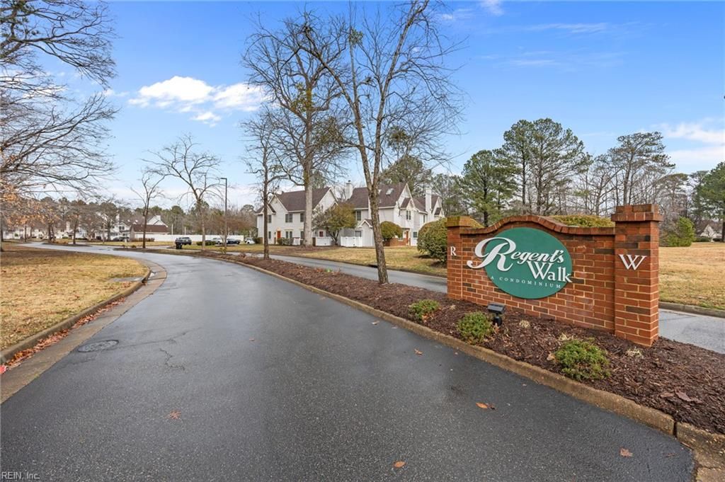 Photo of 14 Tamarisk Quay #14H, Hampton, VA 23666 (MLS # 10620817)