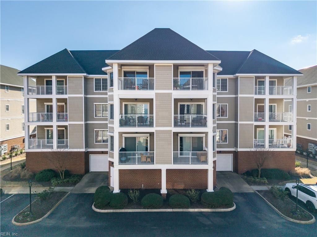 Photo of 2421 Ocean Shore Crescent #403, Virginia Beach, VA 23451 (MLS # 10615838)