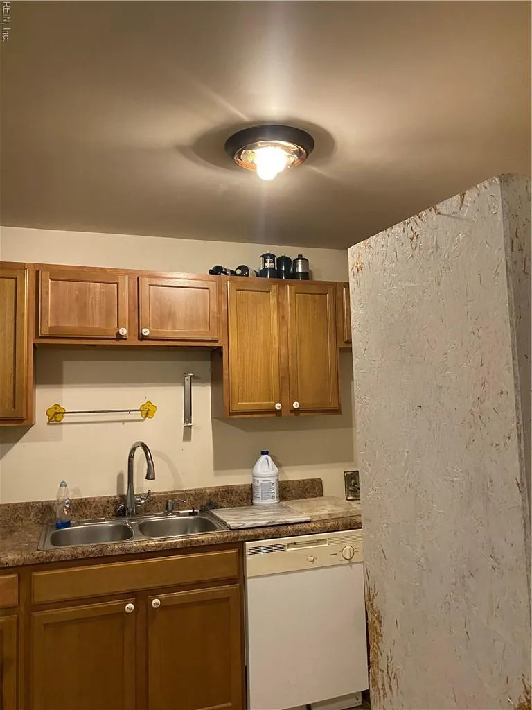 Newport News, Virginia 23602, United States, 2 Bedrooms Bedrooms, ,1 BathroomBathrooms,Residential,Active,167231