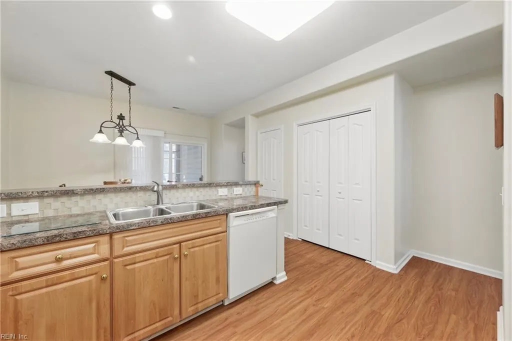 Carrollton, Virginia 23314, United States, 2 Bedrooms Bedrooms, ,2 BathroomsBathrooms,Residential,Pending,130177