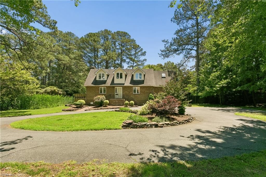 Photo of 246 Hunts Neck Road, Poquoson, VA 23662 (MLS # 10637603)