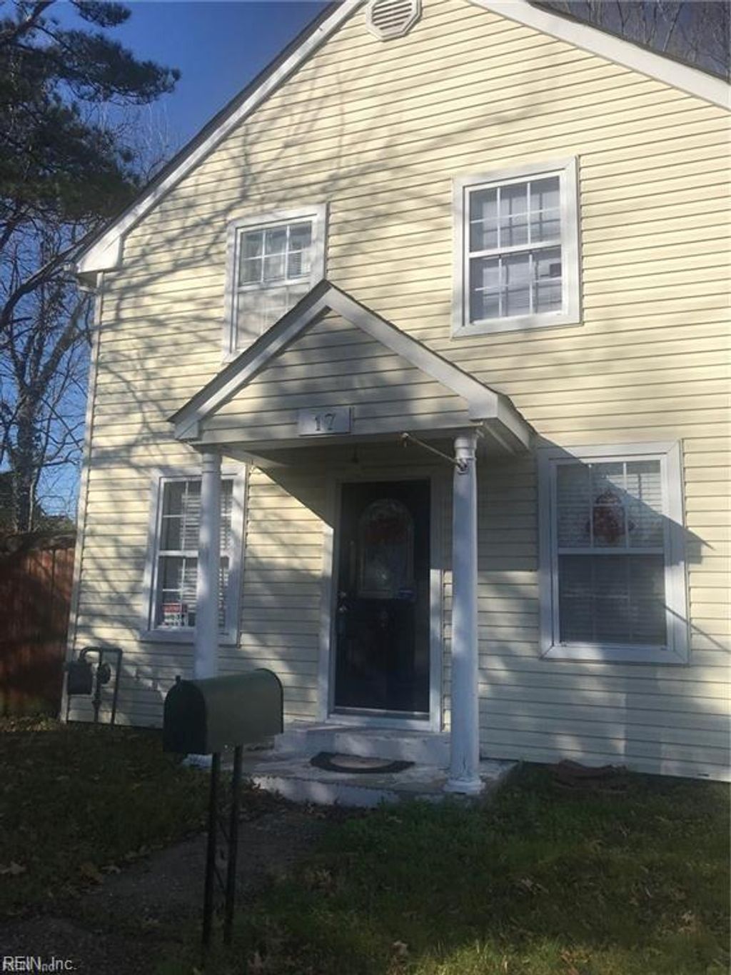 Photo of 17 Prospect Parkway, Portsmouth, VA 23702 (MLS # 10613937)