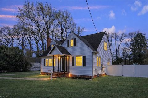 Photo of 1263 W Queen Street, Hampton, VA 23669 (MLS # 10627178)