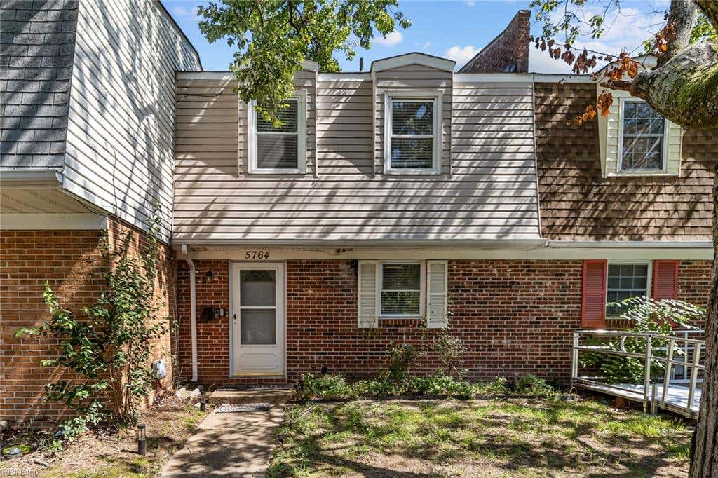 Photo of 5764 W Hastings Arch, Virginia Beach, VA 23462 (MLS # 10650035)
