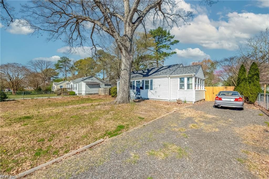 Photo of 621 72nd Street, Newport News, VA 23605 (MLS # 10619387)