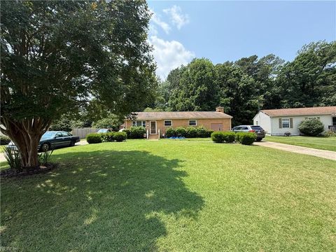 107 Carver PL Yorktown VA 23692