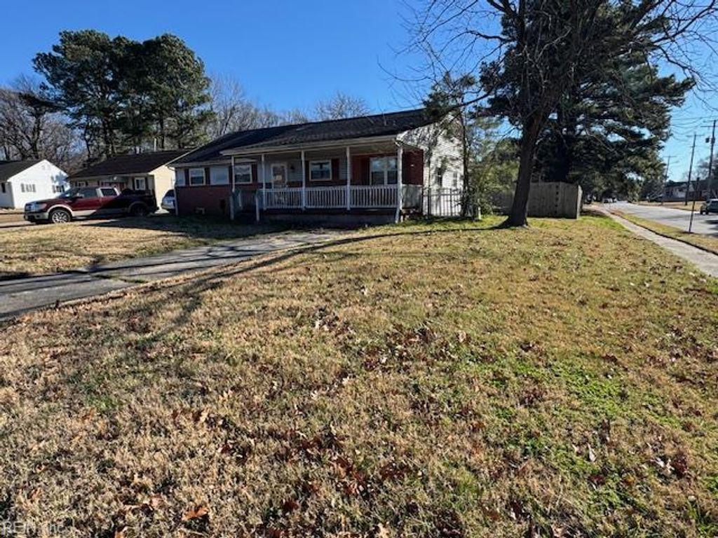 Photo of 2415 Chesapeake Circle, Chesapeake, VA 23324 (MLS # 10628243)