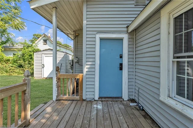 320 Mary Street, photo 5 of 25