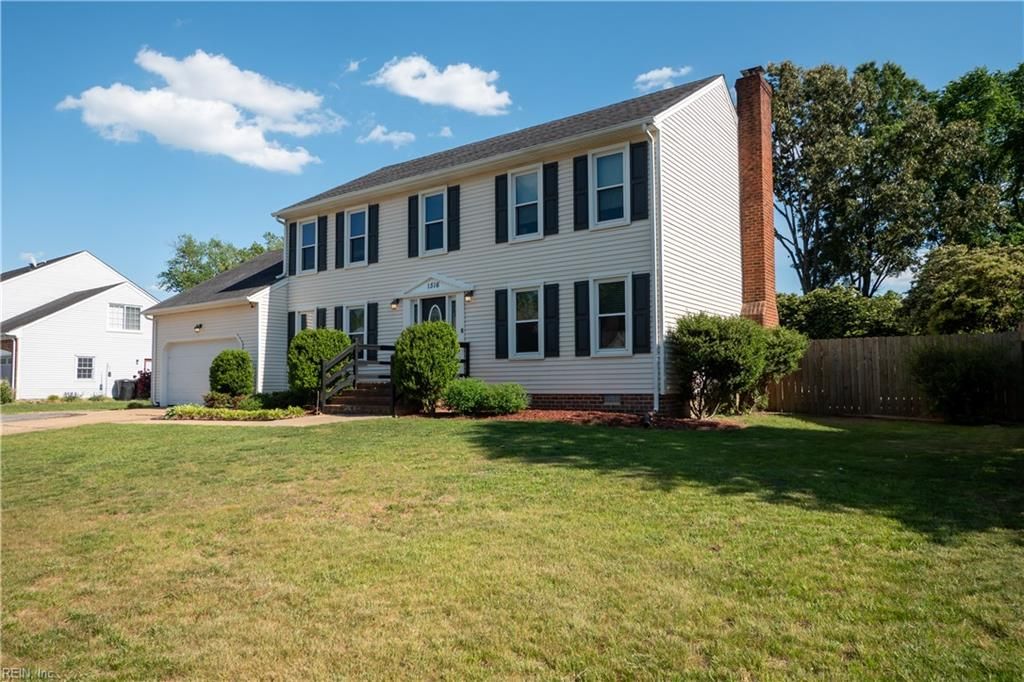 Photo of 1516 Holmes Court, Virginia Beach, VA 23456 (MLS # 10633790)
