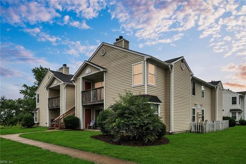 1729 Rock Bridge MEWS B Chesapeake VA 23320
