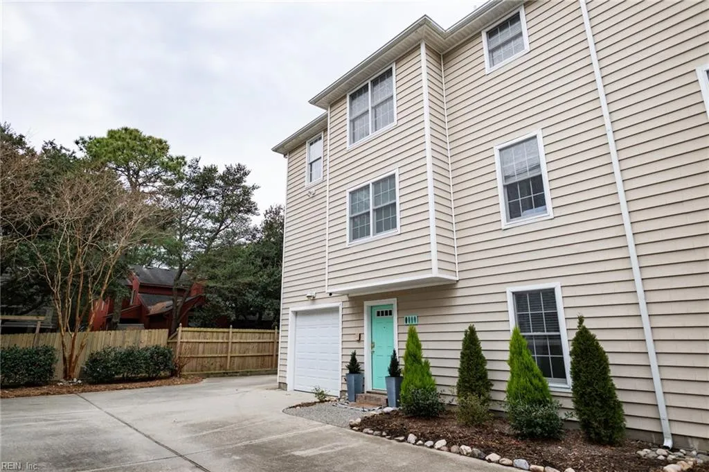 Virginia Beach, Virginia 23455, United States, 3 Bedrooms Bedrooms, ,4 BathroomsBathrooms,Residential,Active,11872