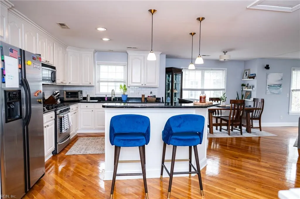 Virginia Beach, Virginia 23455, United States, 3 Bedrooms Bedrooms, ,4 BathroomsBathrooms,Residential,Active,11872