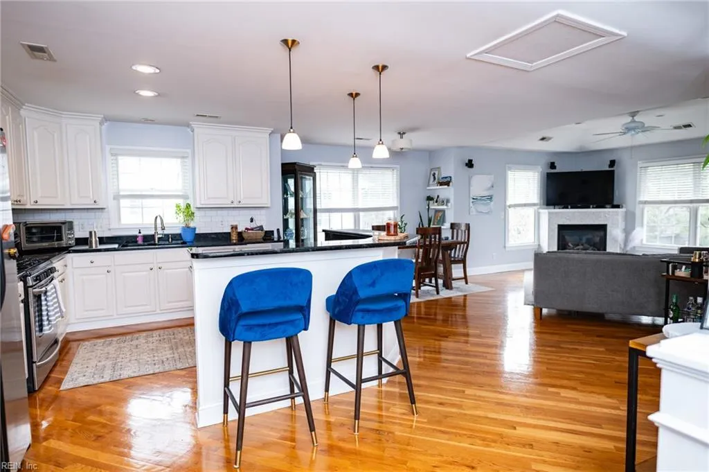 Virginia Beach, Virginia 23455, United States, 3 Bedrooms Bedrooms, ,4 BathroomsBathrooms,Residential,Active,11872