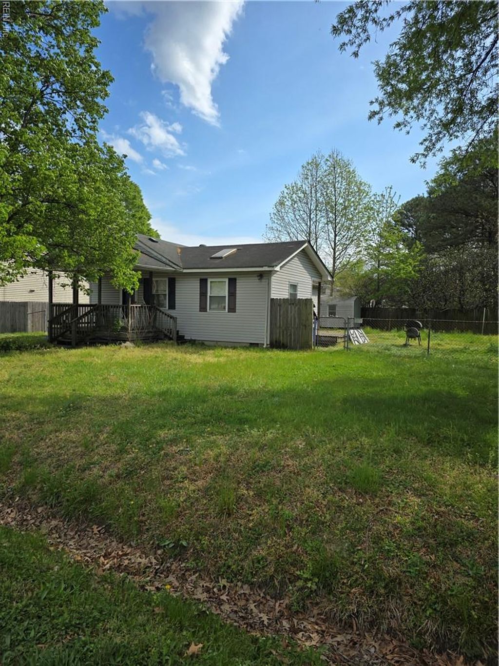 Photo of 320 Hicks Ave Avenue, Norfolk, VA 23502 (MLS # 10628283)