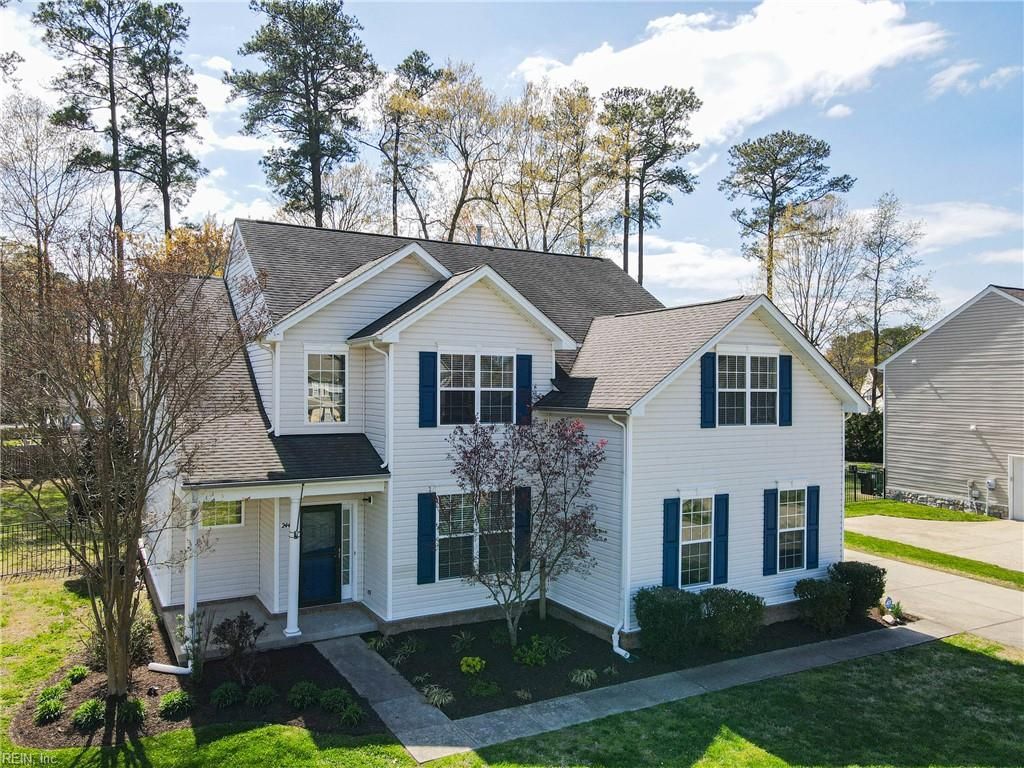 Photo of 244 Grandville Arch, Smithfield, VA 23430 (MLS # 10627092)