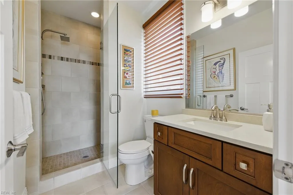 Norfolk, Virginia 23507, United States, 3 Bedrooms Bedrooms, ,4 BathroomsBathrooms,Residential,Active,132695