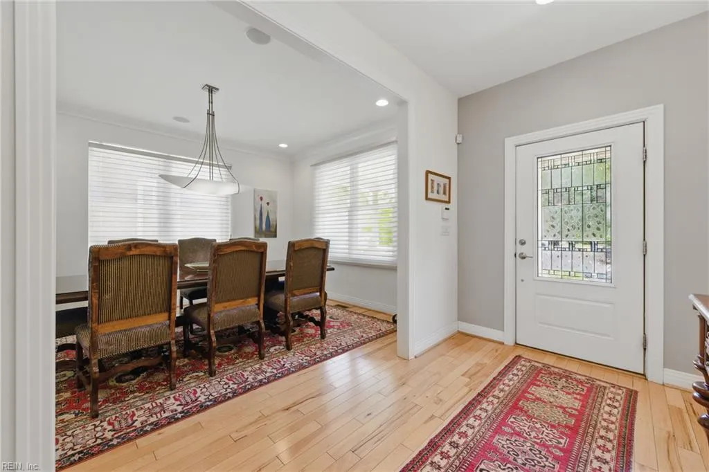 Norfolk, Virginia 23507, United States, 3 Bedrooms Bedrooms, ,4 BathroomsBathrooms,Residential,Active,132695