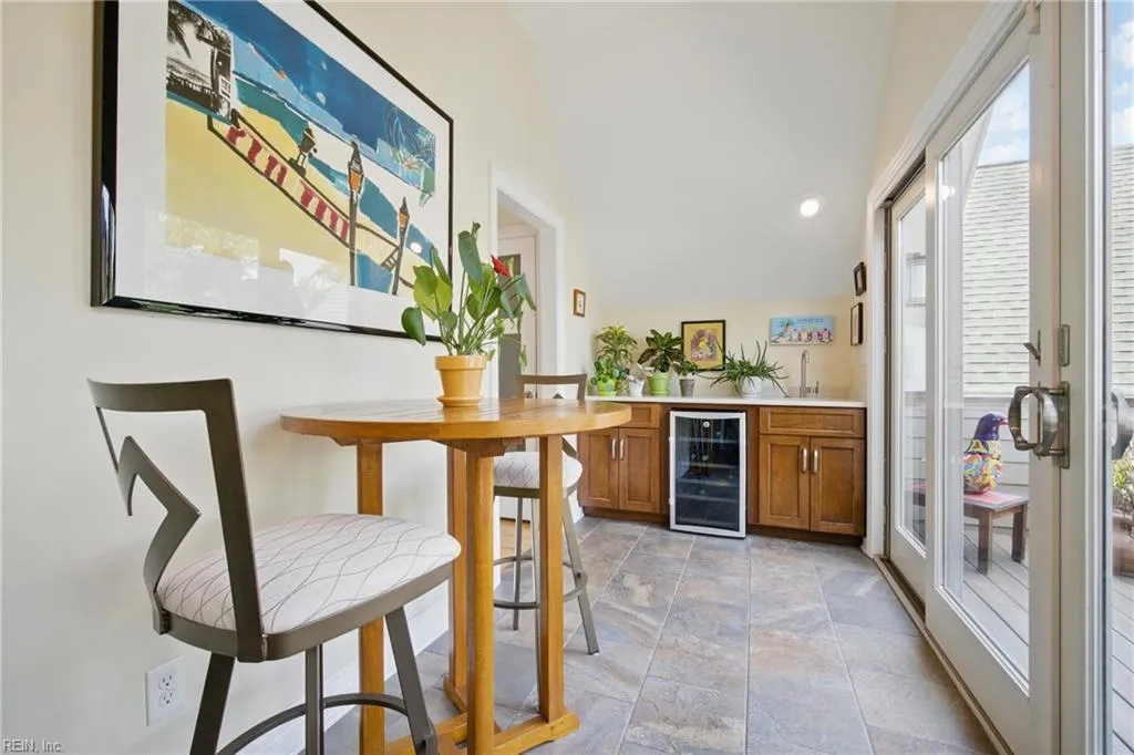 Norfolk, Virginia 23507, United States, 3 Bedrooms Bedrooms, ,4 BathroomsBathrooms,Residential,Active,132695