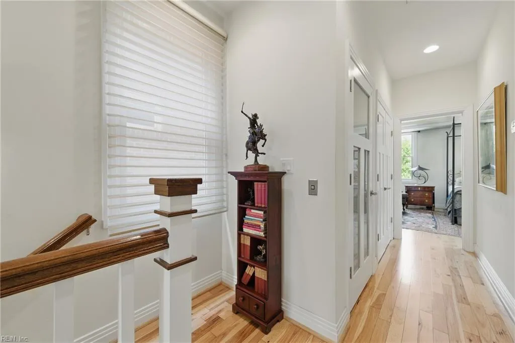 Norfolk, Virginia 23507, United States, 3 Bedrooms Bedrooms, ,4 BathroomsBathrooms,Residential,Active,132695