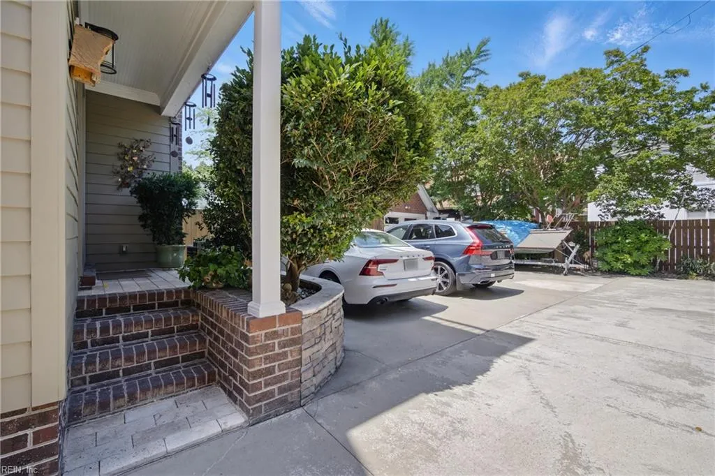 Norfolk, Virginia 23507, United States, 3 Bedrooms Bedrooms, ,4 BathroomsBathrooms,Residential,Active,132695