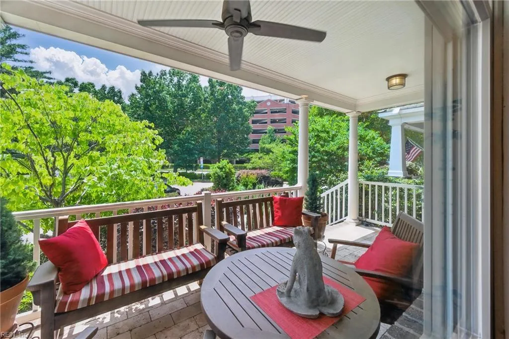 Norfolk, Virginia 23507, United States, 3 Bedrooms Bedrooms, ,4 BathroomsBathrooms,Residential,Active,132695