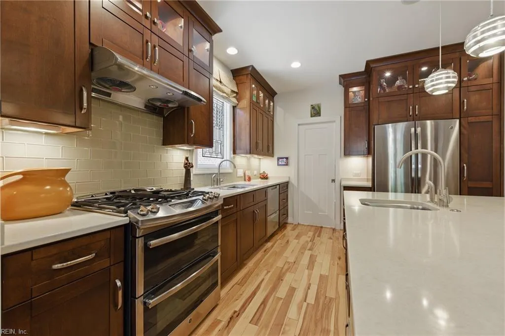 Norfolk, Virginia 23507, United States, 3 Bedrooms Bedrooms, ,4 BathroomsBathrooms,Residential,Active,132695