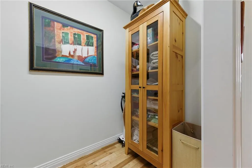 Norfolk, Virginia 23507, United States, 3 Bedrooms Bedrooms, ,4 BathroomsBathrooms,Residential,Active,132695