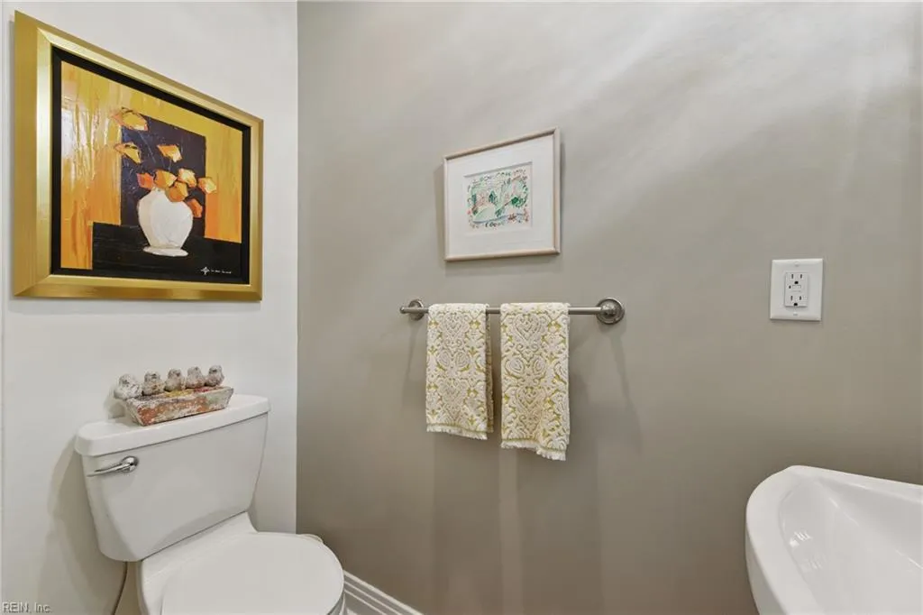 Norfolk, Virginia 23507, United States, 3 Bedrooms Bedrooms, ,4 BathroomsBathrooms,Residential,Active,132695