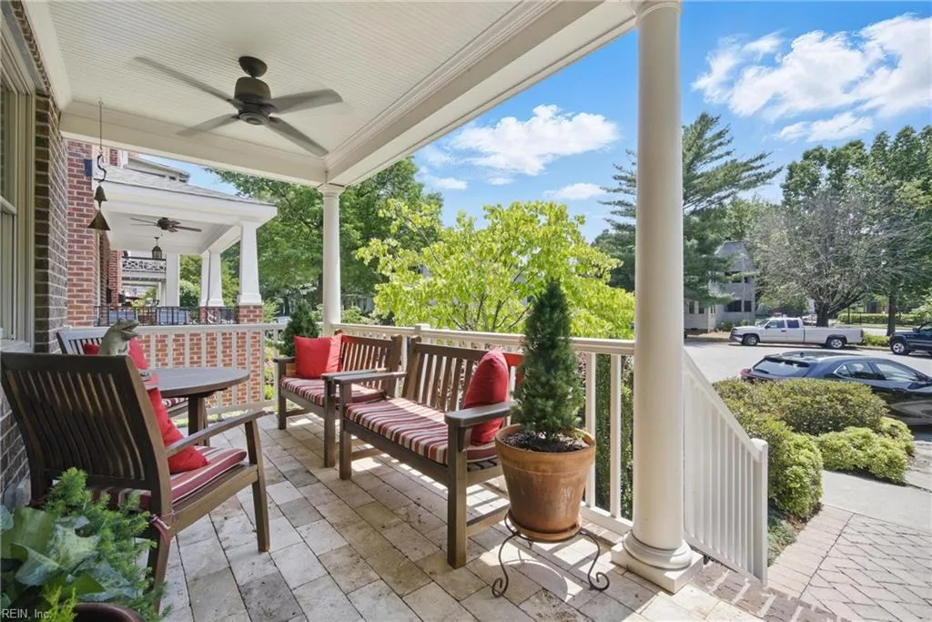 Norfolk, Virginia 23507, United States, 3 Bedrooms Bedrooms, ,4 BathroomsBathrooms,Residential,Active,132695