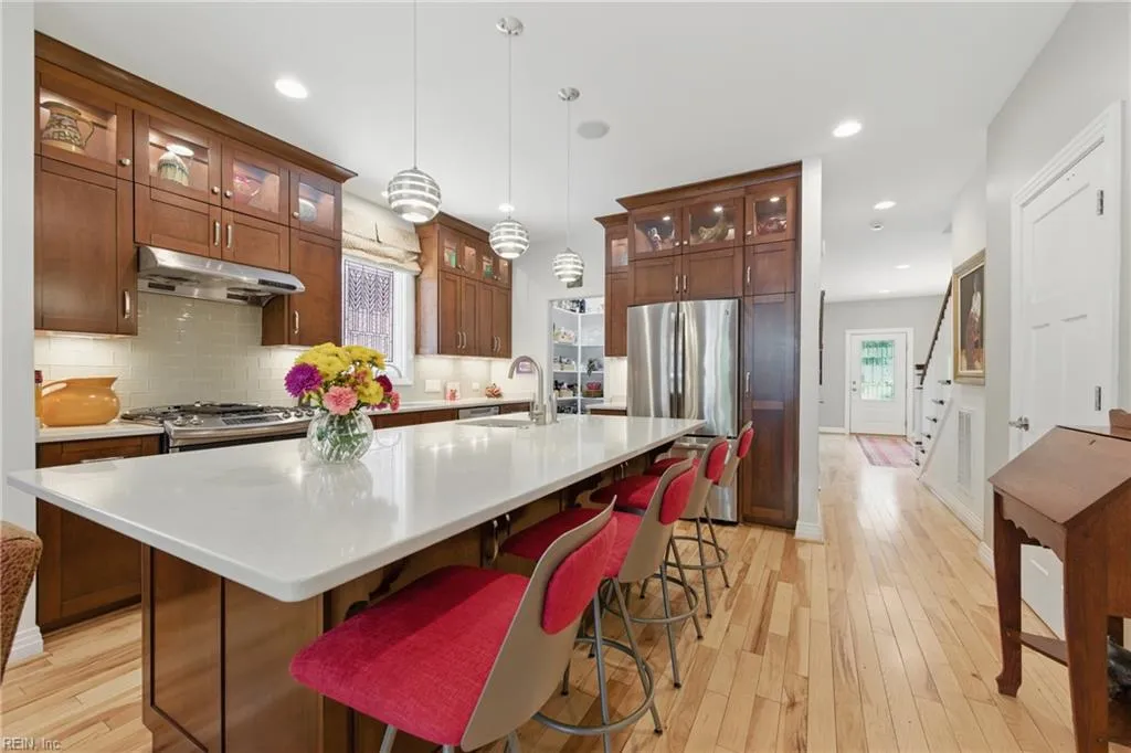 Norfolk, Virginia 23507, United States, 3 Bedrooms Bedrooms, ,4 BathroomsBathrooms,Residential,Active,132695