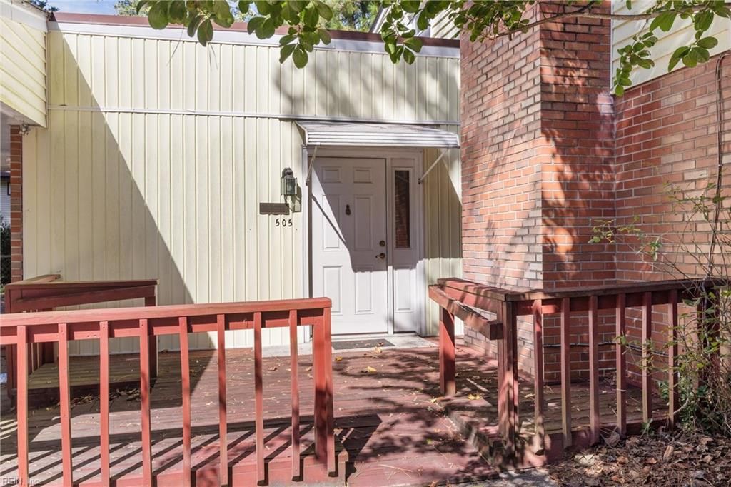 Photo of 505 Edinburgh Place, Virginia Beach, VA 23452 (MLS # 10621589)