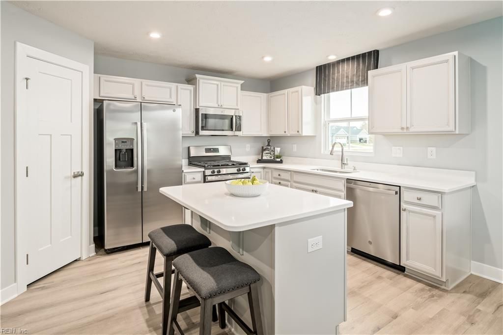 Photo of 334 MEDLEY Lane, Suffolk, VA 23435 (MLS # 10618390)