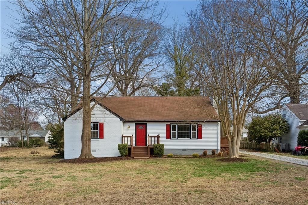 Photo of 915 Jackson Drive, Williamsburg, VA 23185 (MLS # 10624479)