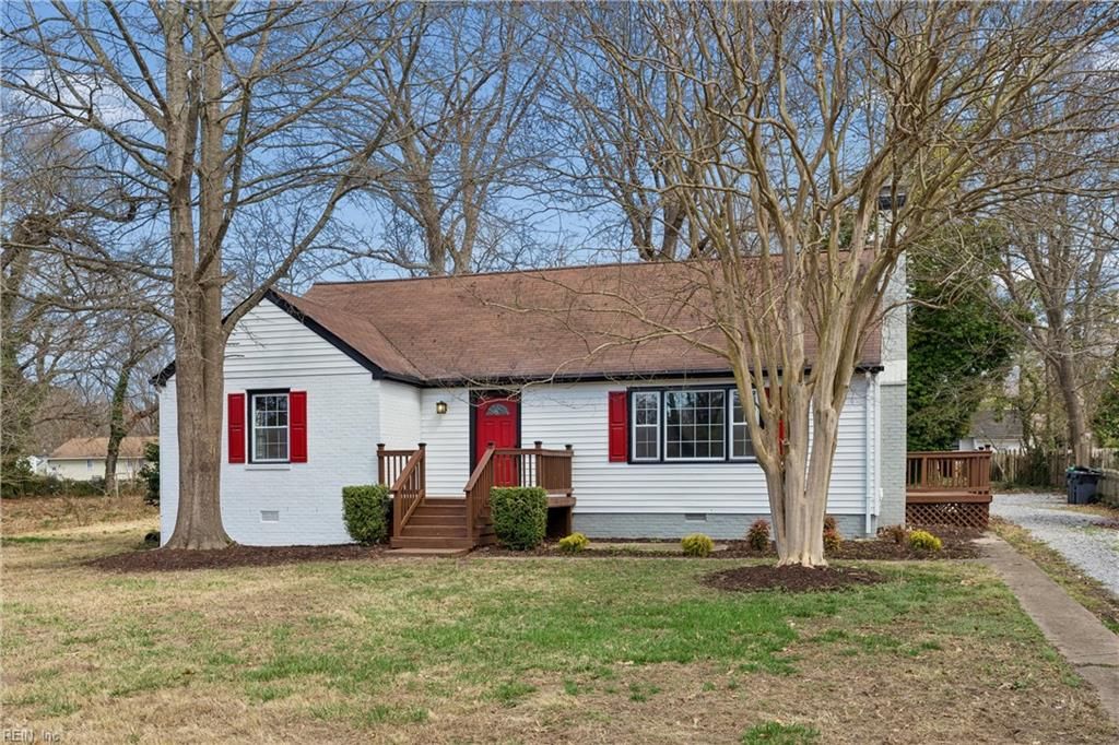 Photo of 915 Jackson Drive, Williamsburg, VA 23185 (MLS # 10624479)