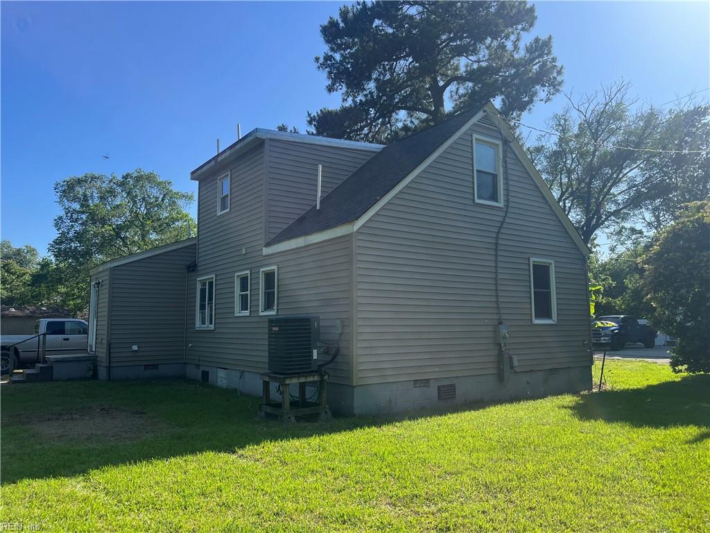 1715 Kresler PL