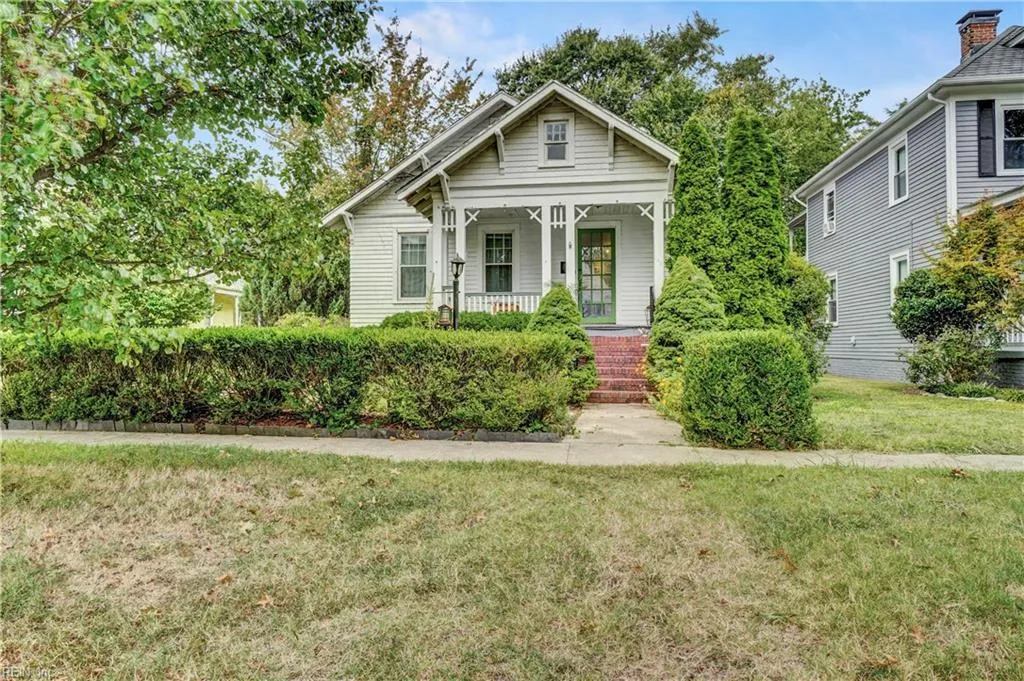 Portsmouth, Virginia 23707, United States, 3 Bedrooms Bedrooms, ,1 BathroomBathrooms,Residential,Pending,209124