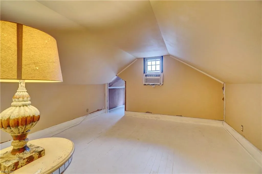 Portsmouth, Virginia 23707, United States, 3 Bedrooms Bedrooms, ,1 BathroomBathrooms,Residential,Pending,209124