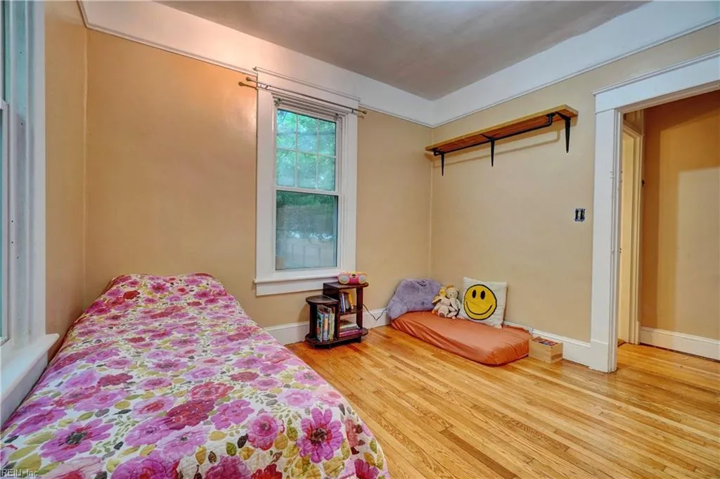 Portsmouth, Virginia 23707, United States, 3 Bedrooms Bedrooms, ,1 BathroomBathrooms,Residential,Pending,209124