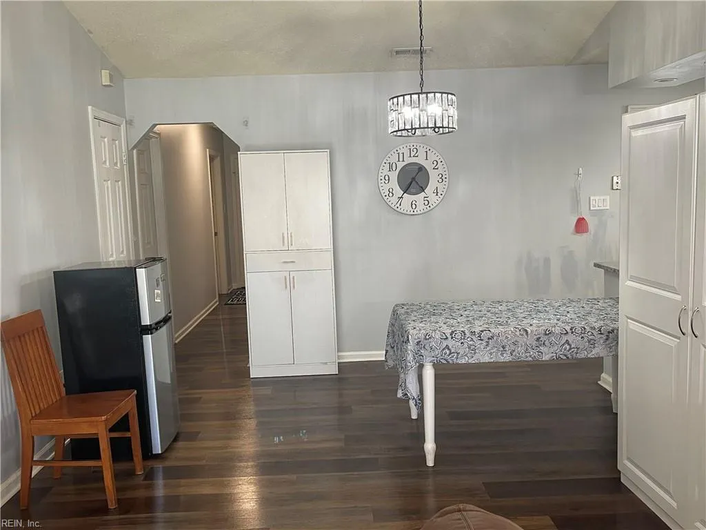 Virginia Beach, Virginia 23462, United States, 3 Bedrooms Bedrooms, ,2 BathroomsBathrooms,Residential,Active,194307