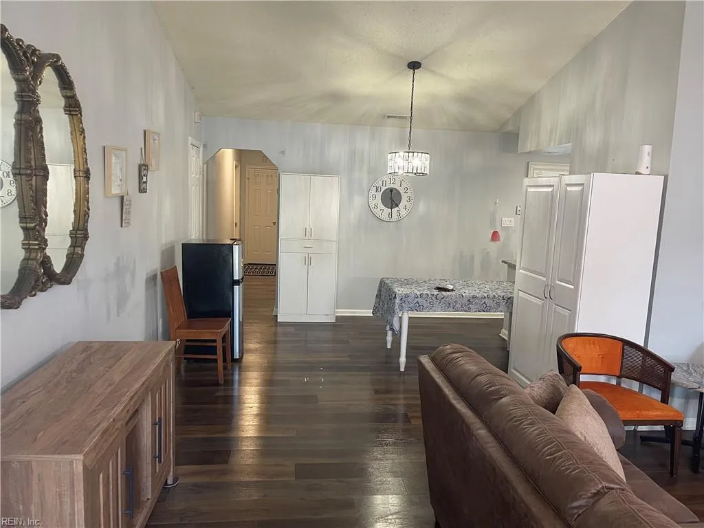 Virginia Beach, Virginia 23462, United States, 3 Bedrooms Bedrooms, ,2 BathroomsBathrooms,Residential,Active,194307