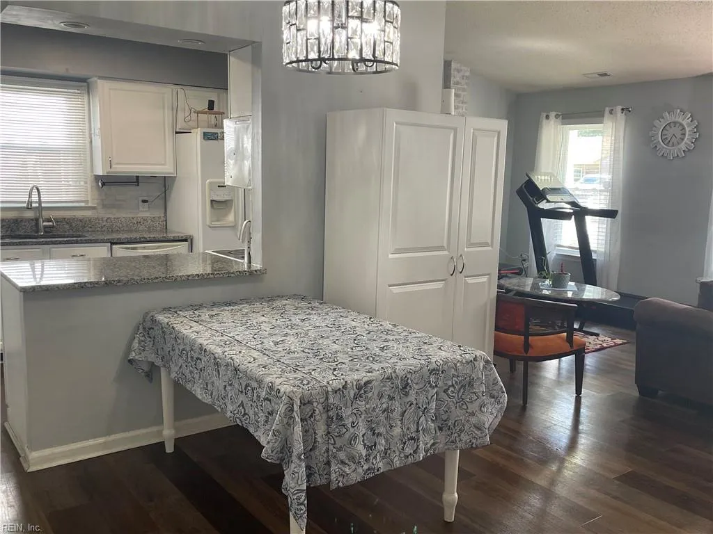 Virginia Beach, Virginia 23462, United States, 3 Bedrooms Bedrooms, ,2 BathroomsBathrooms,Residential,Active,194307