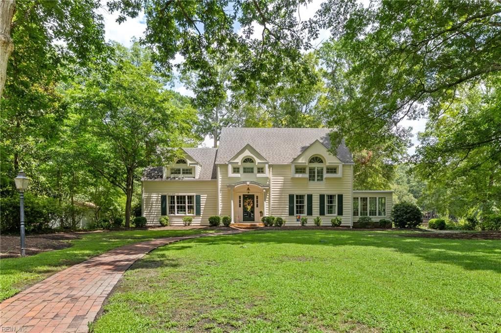 Photo of 108 Lake Crescent, Franklin, VA 23851 (MLS # 10616817)