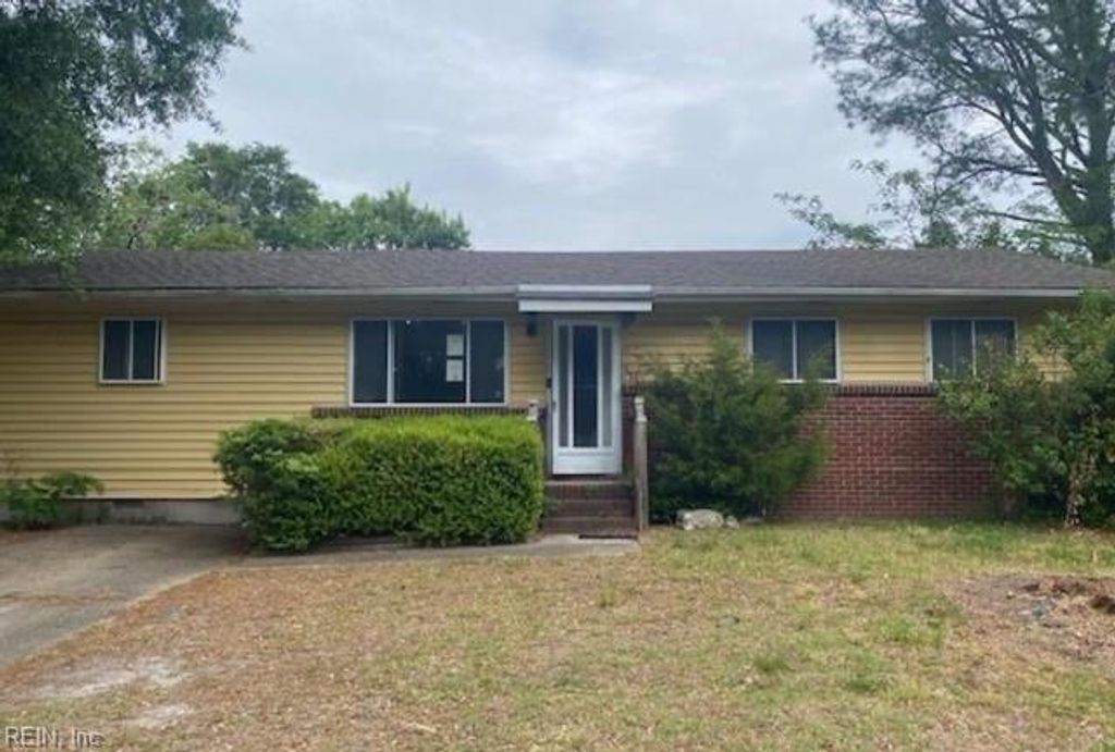 Photo of 3604 Bosun Drive, Chesapeake, VA 23321 (MLS # 10635447)