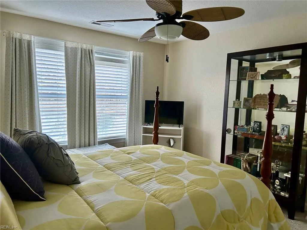 Virginia Beach, Virginia 23455, United States, 4 Bedrooms Bedrooms, ,3 BathroomsBathrooms,Residential,Pending,30686